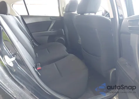 2011 Mazda Mazda3 I Sport z USA, uszkodzony, nr VIN JM1BL1UG4B1409824